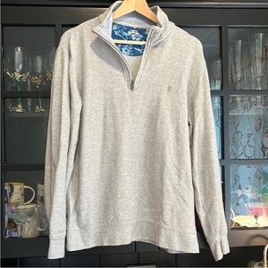 IZOD Menโs Light Heather Grey Quarter-Zip Pullover โ Size Medium